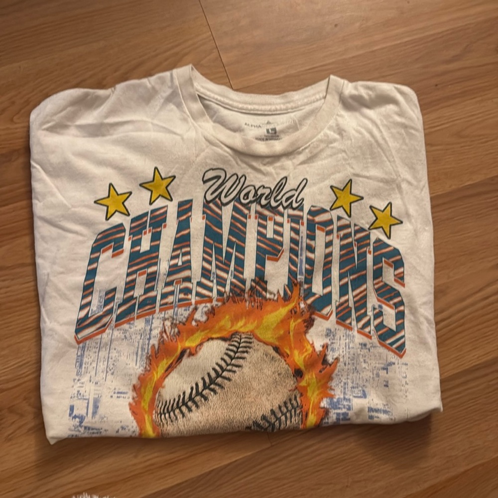 PacSun graphic T-shirt size L